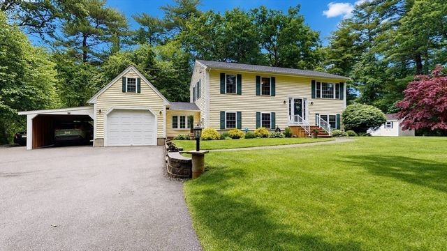 233 Tispaquin St, Middleboro, MA 02346
