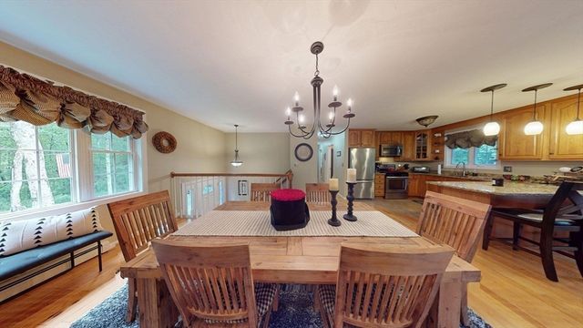 233 Tispaquin St, Middleboro, MA 02346