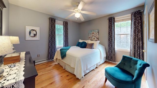 233 Tispaquin St, Middleboro, MA 02346