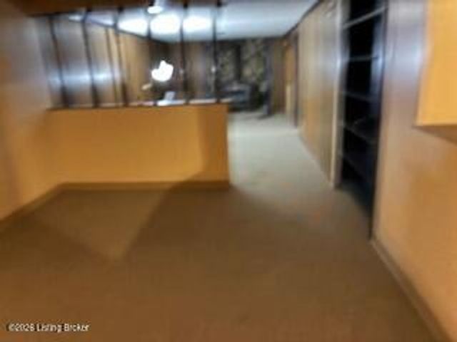 3902 Bristol Oaks Dr, Jeffersontown, KY 40299