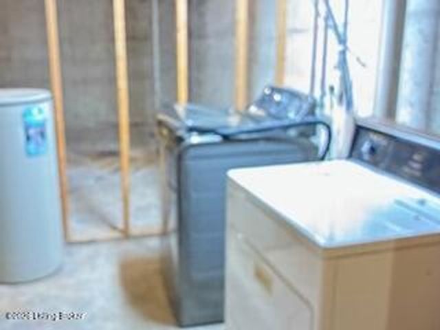 3902 Bristol Oaks Dr, Jeffersontown, KY 40299