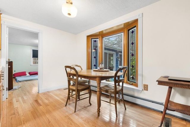 95 Bellflower Rd, Billerica, MA 01821