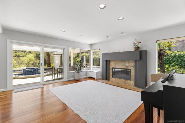 10883 Portobelo Dr., San Diego, CA 92124