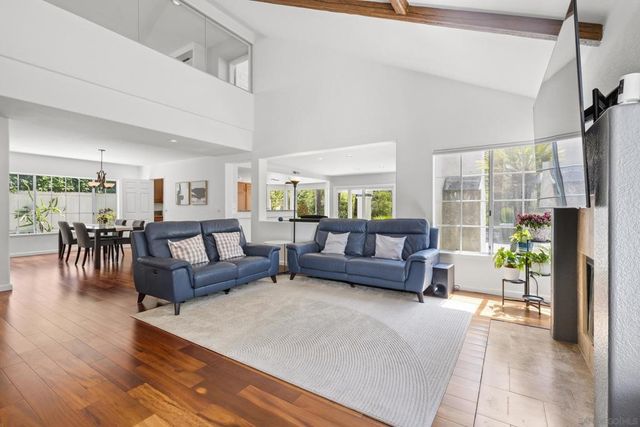 10883 Portobelo Dr., San Diego, CA 92124