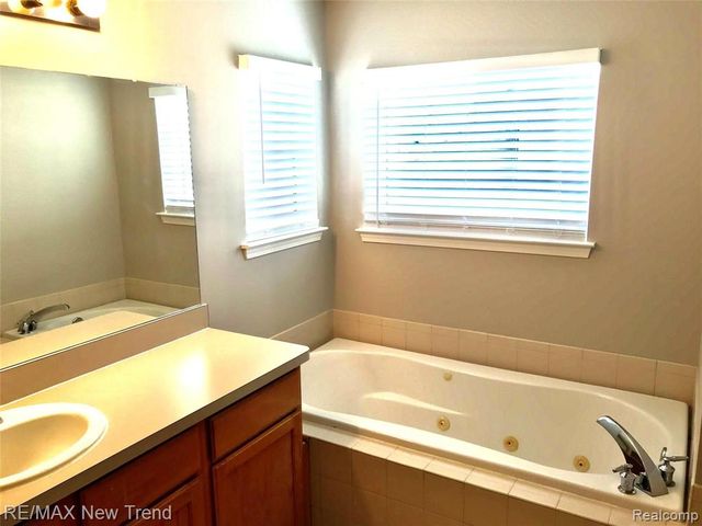 2315 Boulder Ridge Boulevard, Ann Arbor, MI 48103