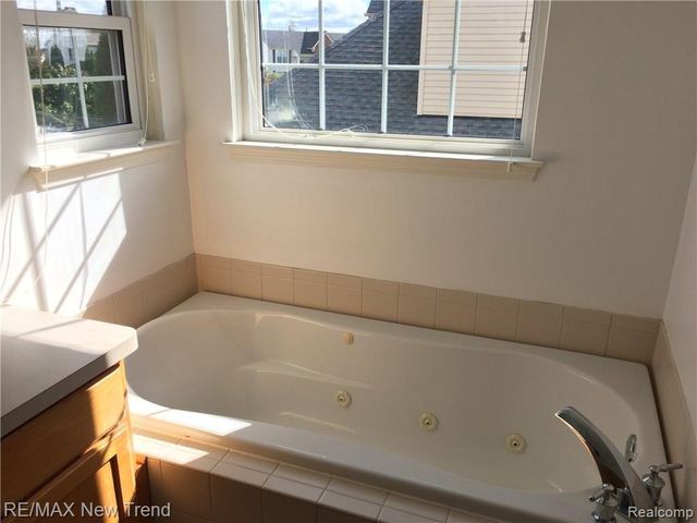 2315 Boulder Ridge Boulevard, Ann Arbor, MI 48103