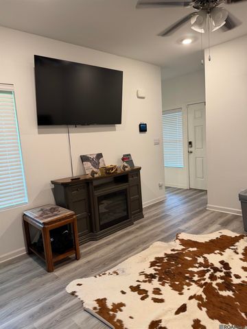 708 S Bienville Ave, Gonzales, LA 70737