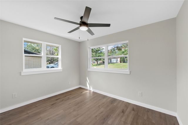 115 N Emberwood Drive, Robinson, TX 76706