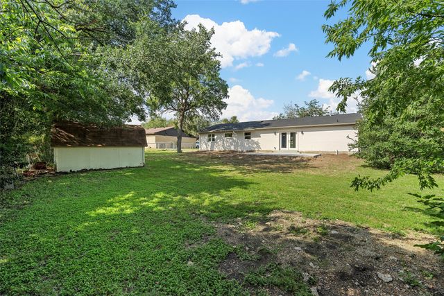 115 N Emberwood Drive, Robinson, TX 76706