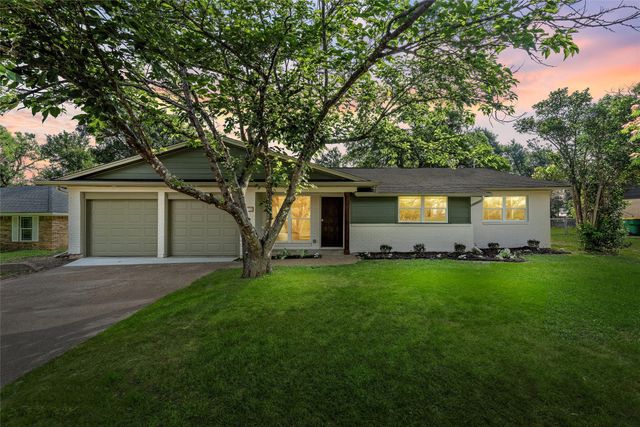115 N Emberwood Drive, Robinson, TX 76706