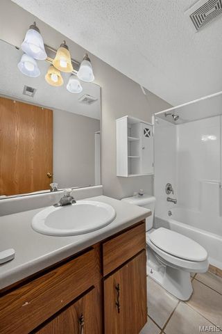 2245 Pinta Drive, Warrenton, MO 63383