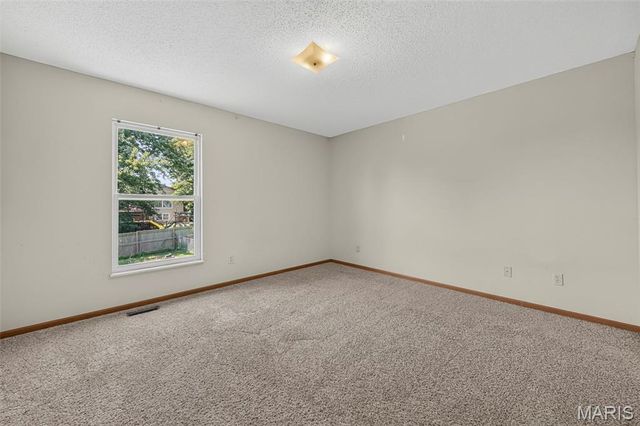 2245 Pinta Drive, Warrenton, MO 63383