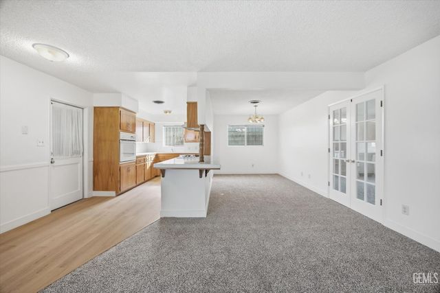 2704 Hallisey Street, Bakersfield, CA 93309