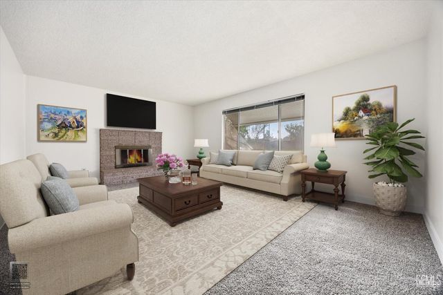 2704 Hallisey Street, Bakersfield, CA 93309