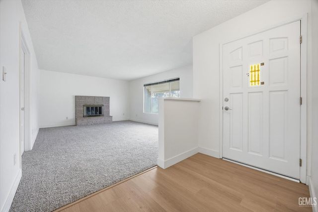 2704 Hallisey Street, Bakersfield, CA 93309