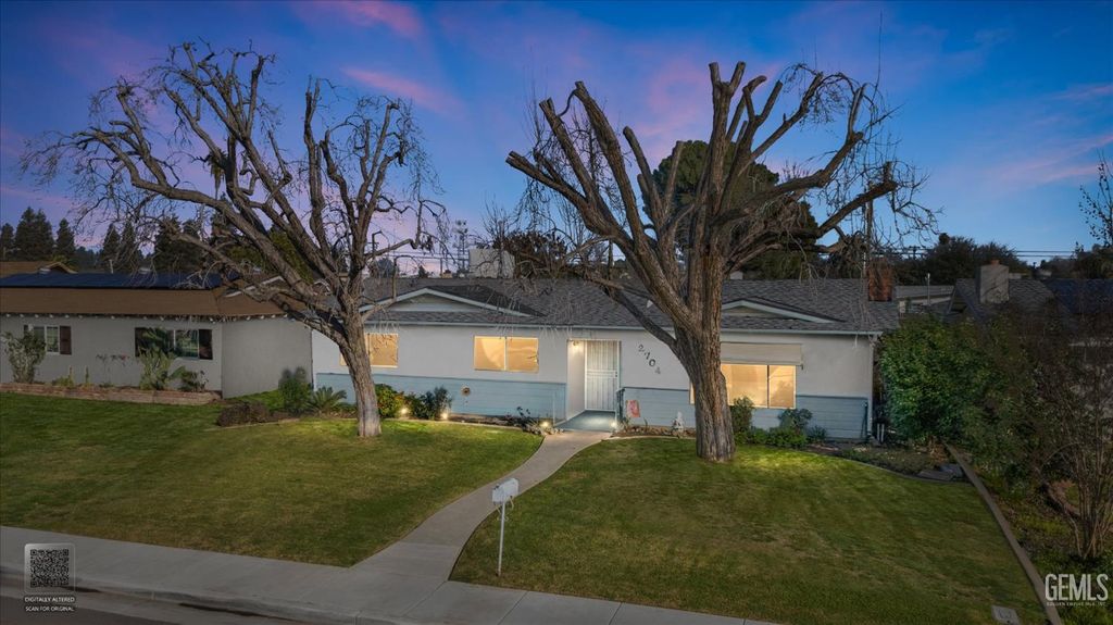 2704 Hallisey Street, Bakersfield, CA 93309