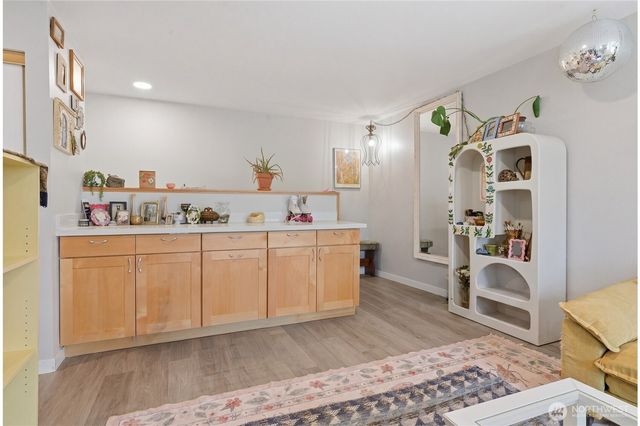 5816 14th Avenue NW, Seattle, WA 98107