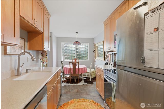 5816 14th Avenue NW, Seattle, WA 98107