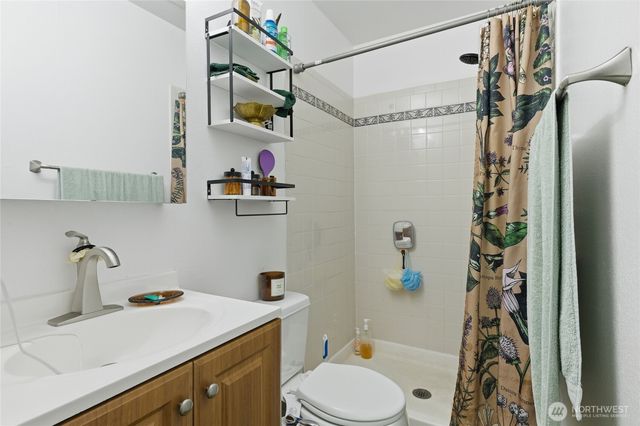 5816 14th Avenue NW, Seattle, WA 98107