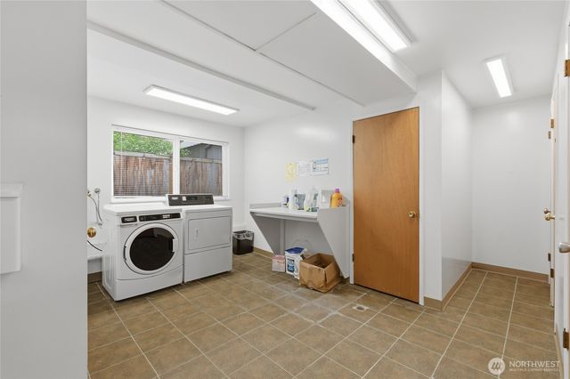 5816 14th Avenue NW, Seattle, WA 98107