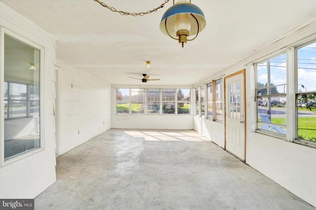 2081 PARK ST, Dover, PA 17315