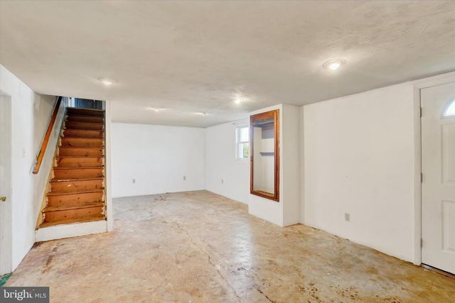 2081 PARK ST, Dover, PA 17315
