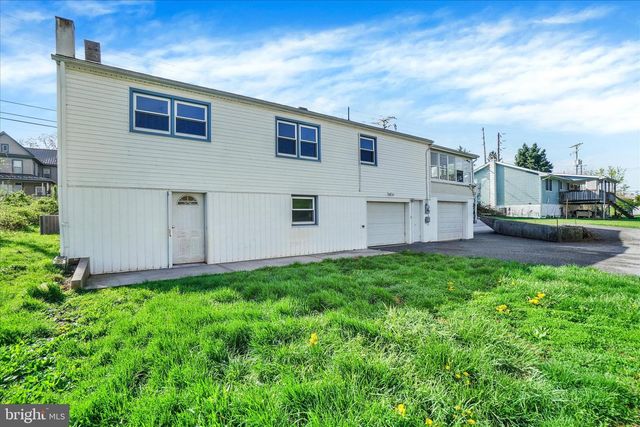 2081 PARK ST, Dover, PA 17315