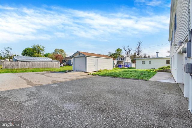 2081 PARK ST, Dover, PA 17315
