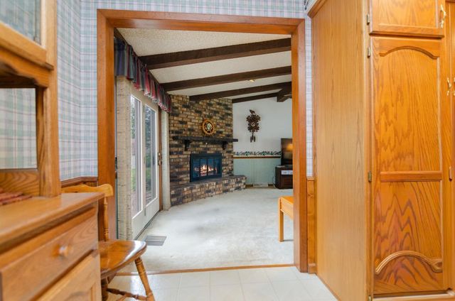 1266 SHADOW LANE, Green Bay, WI 54304