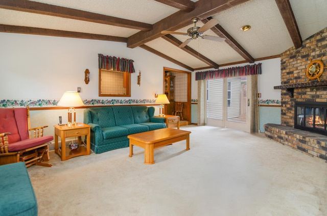 1266 SHADOW LANE, Green Bay, WI 54304