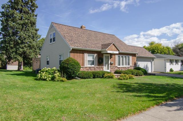 1266 SHADOW LANE, Green Bay, WI 54304