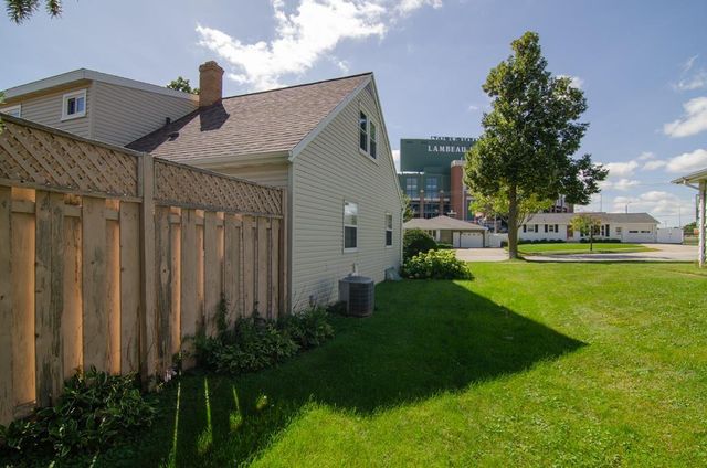 1266 SHADOW LANE, Green Bay, WI 54304
