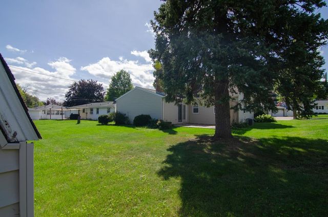 1266 SHADOW LANE, Green Bay, WI 54304