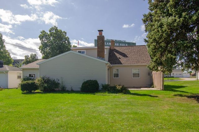1266 SHADOW LANE, Green Bay, WI 54304
