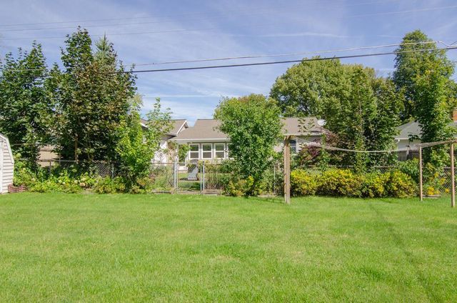 1266 SHADOW LANE, Green Bay, WI 54304