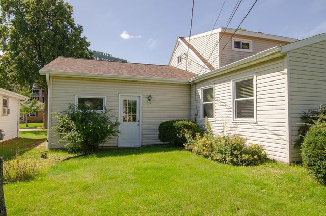 1266 SHADOW LANE, Green Bay, WI 54304