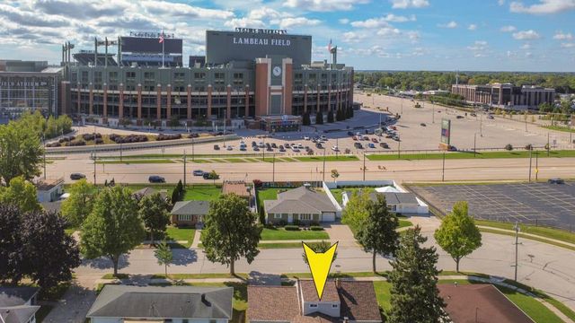 1266 SHADOW LANE, Green Bay, WI 54304