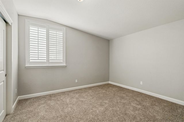 2090 Chancellor Avenue, Tulare, CA 93274