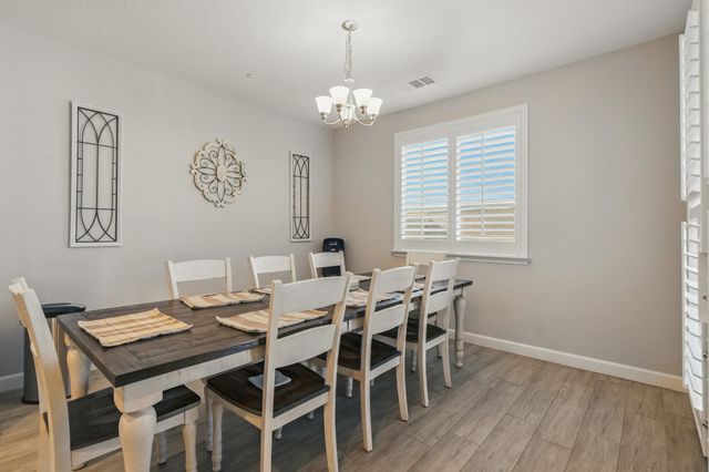 2090 Chancellor Avenue, Tulare, CA 93274