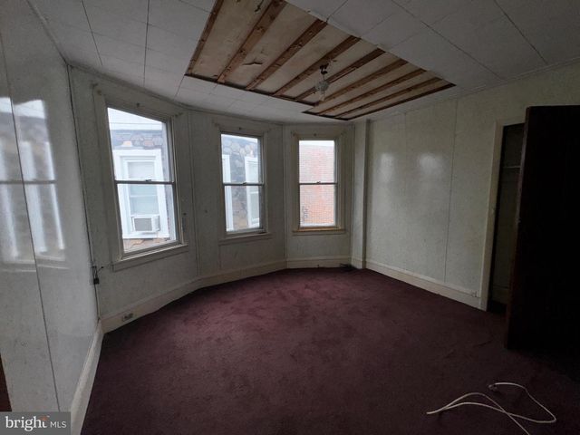 106 N 2ND ST, Darby, PA 19023