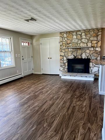 1 Perkins Rd, Danvers, MA 01923