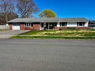 1 Perkins Rd, Danvers, MA 01923