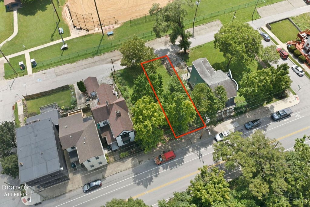 3035 Riverside Drive, Cincinnati, OH 45226