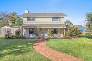 2041 Louise St, Sulphur, LA 70663