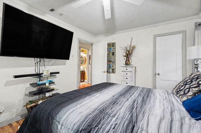 1003 Ash Street, Irving, TX 75060