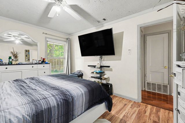 1003 Ash Street, Irving, TX 75060