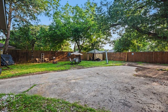 1003 Ash Street, Irving, TX 75060