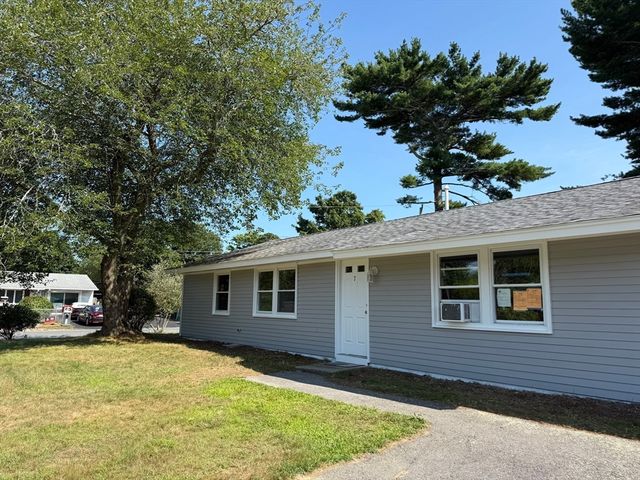 7 Terry Ln E, Wareham, MA 02571