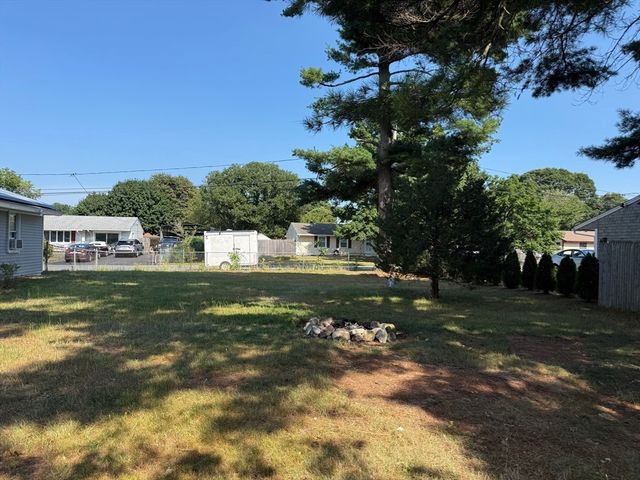7 Terry Ln E, Wareham, MA 02571