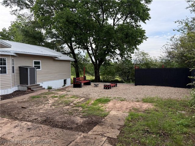 305 Klan Street, Paris, AR 72855